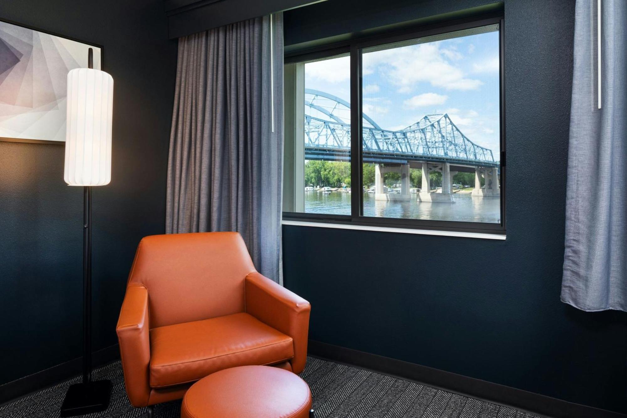 Courtyard La Crosse Downtown/Mississippi Riverfront Exterior foto